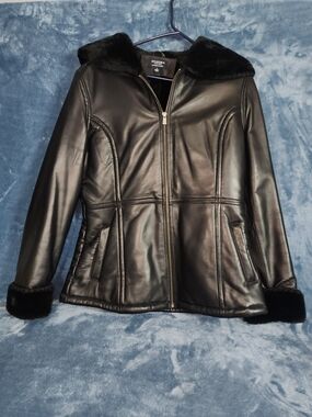 Sonoma Black Leather Jacket with Faux Fur Collar and Cuffs